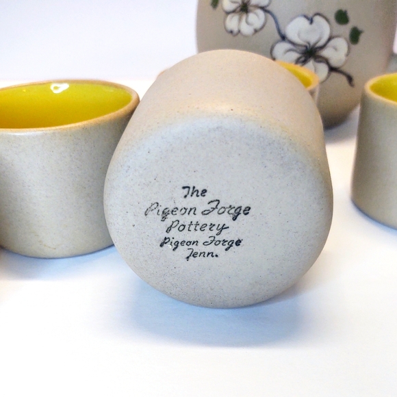 VTG Pigeon Forge Pottery Pitcher 6 Tea Cups Dogwood Pattern - Picture 8 of 14